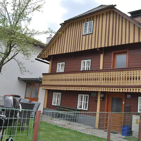 Uriges Bauernhaus Im Zentrum Schladmings Chalet