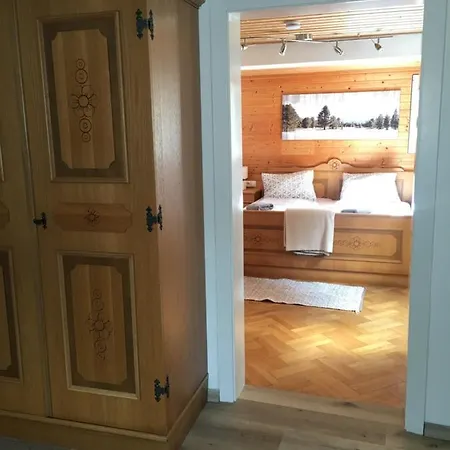 Uriges Bauernhaus Im Zentrum Schladmings 斯拉德明